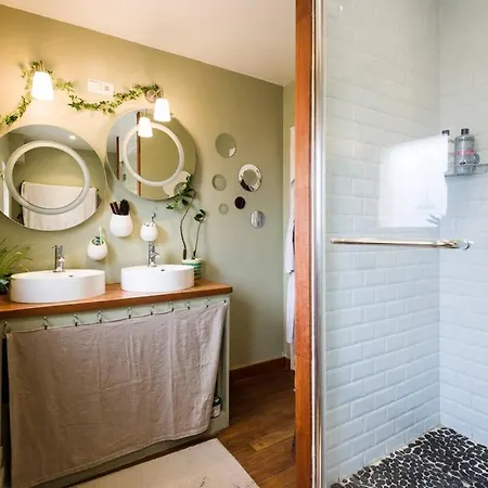 2 D'hote Proche Lille Gare Bed and breakfast